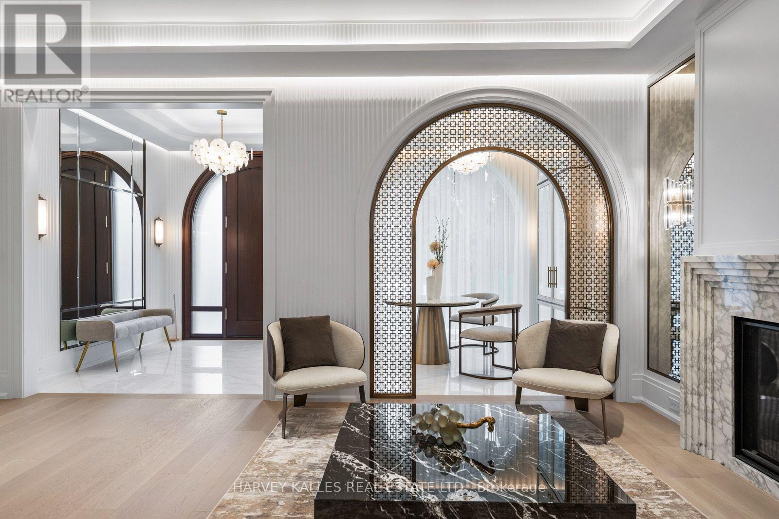 117 Yonge Boulevard, Toronto, Ontario  M5M 3H2 - Photo 3 - C13755546