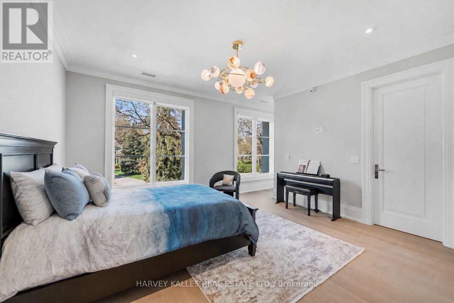 117 Yonge Boulevard, Toronto, Ontario  M5M 3H2 - Photo 35 - C13755546