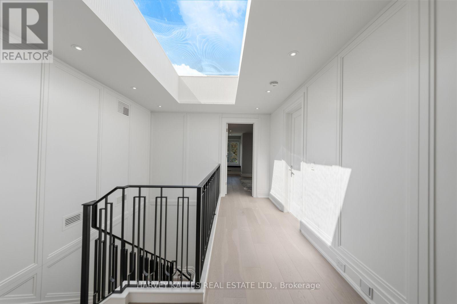 117 Yonge Boulevard, Toronto, Ontario  M5M 3H2 - Photo 37 - C13755546