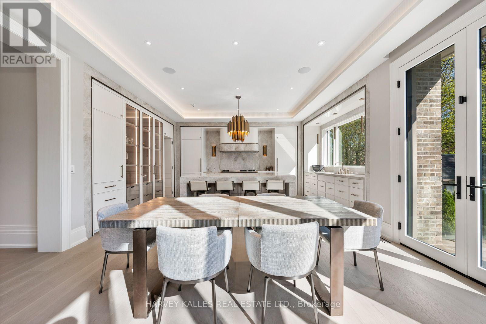 117 Yonge Boulevard, Toronto, Ontario  M5M 3H2 - Photo 9 - C13755546