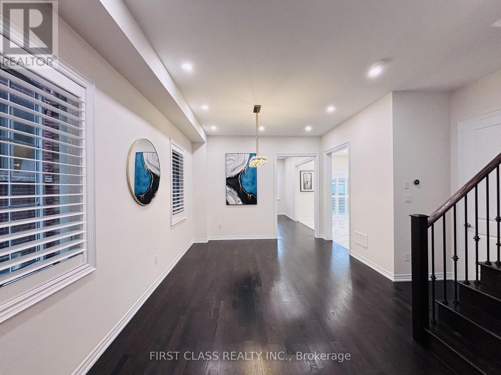26 Leary Crescent, Richmond Hill, Ontario  L4S 0G7 - Photo 2 - N13754842