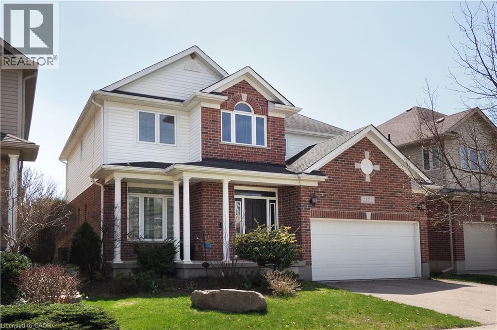 15 TREEVIEW Drive, St. Jacobs, Ontario