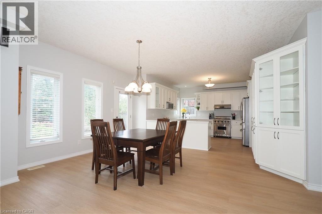 15 Treeview Drive, St. Jacobs, Ontario  N0B 2N0 - Photo 9 - 40861266