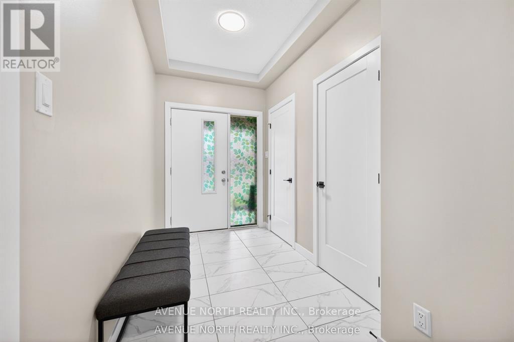 843 Sendero Way, Ottawa, Ontario  K2S 2W9 - Photo 4 - X13758024