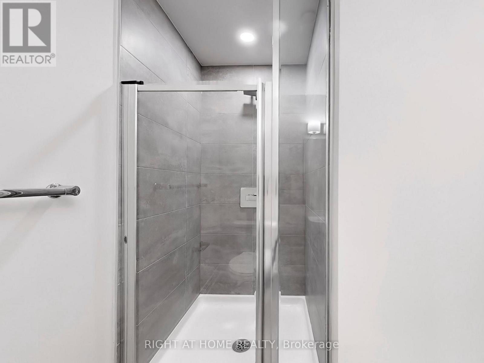 30 - 851 Sheppard Avenue W, Toronto, Ontario  M3H 0G2 - Photo 16 - C13758030
