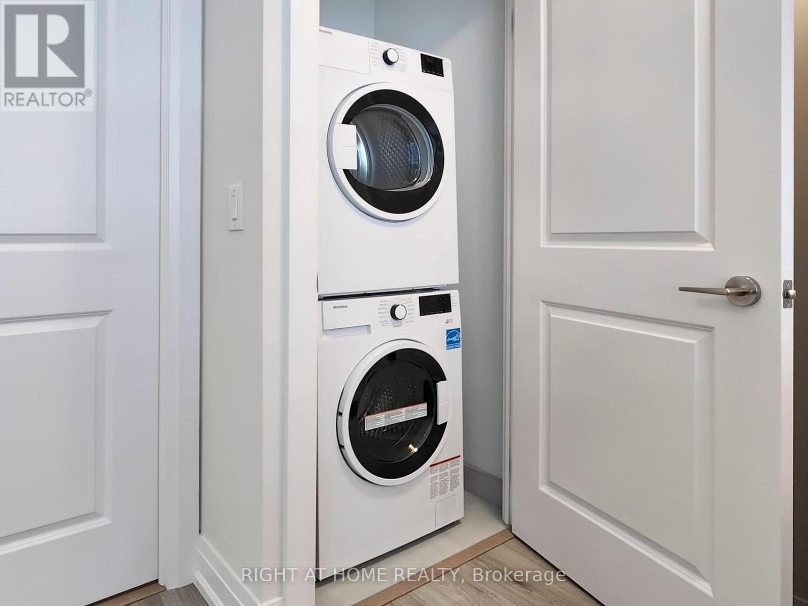 30 - 851 Sheppard Avenue W, Toronto, Ontario  M3H 0G2 - Photo 25 - C13758030