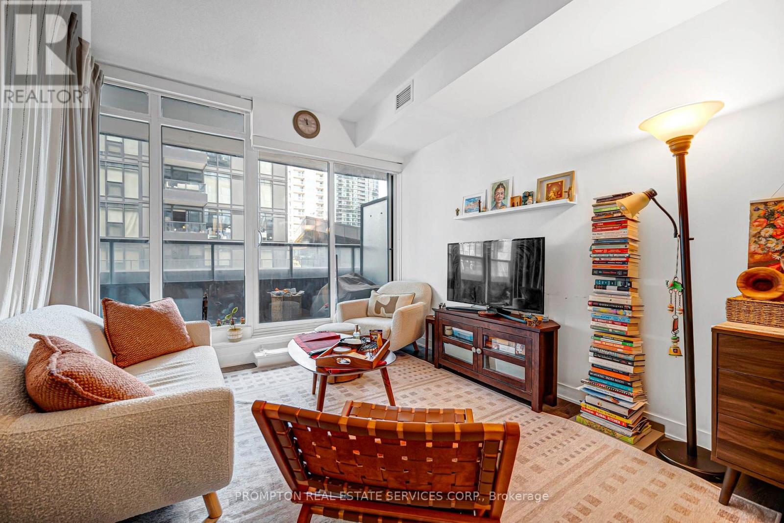 208 - 90 Queens Wharf Road, Toronto, Ontario  M5V 0E6 - Photo 16 - C13758050