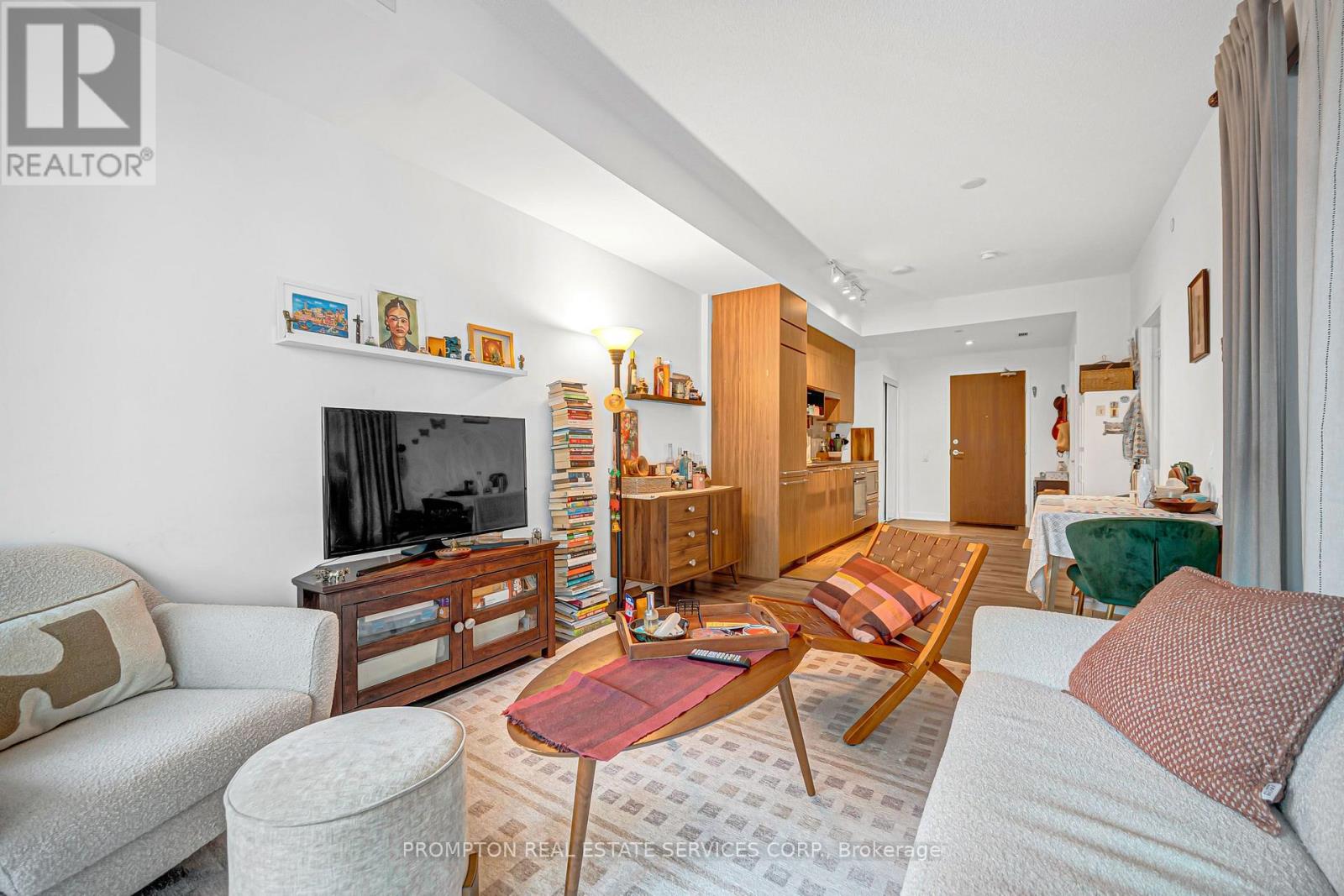 208 - 90 Queens Wharf Road, Toronto, Ontario  M5V 0E6 - Photo 17 - C13758050