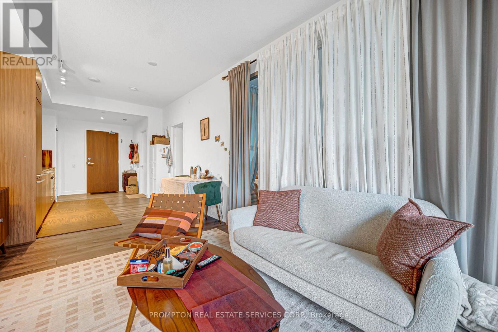 208 - 90 Queens Wharf Road, Toronto, Ontario  M5V 0E6 - Photo 18 - C13758050