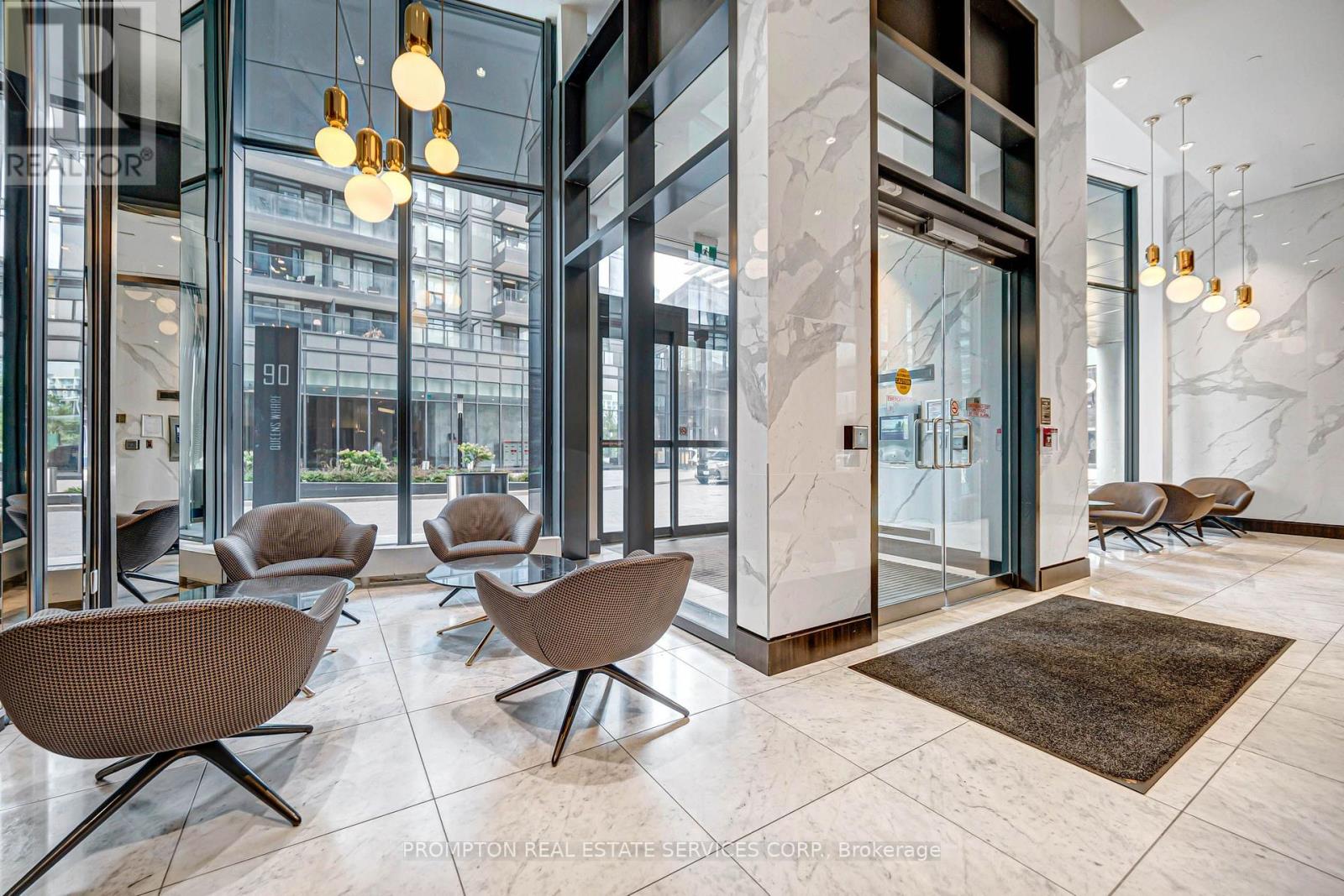 208 - 90 Queens Wharf Road, Toronto, Ontario  M5V 0E6 - Photo 2 - C13758050