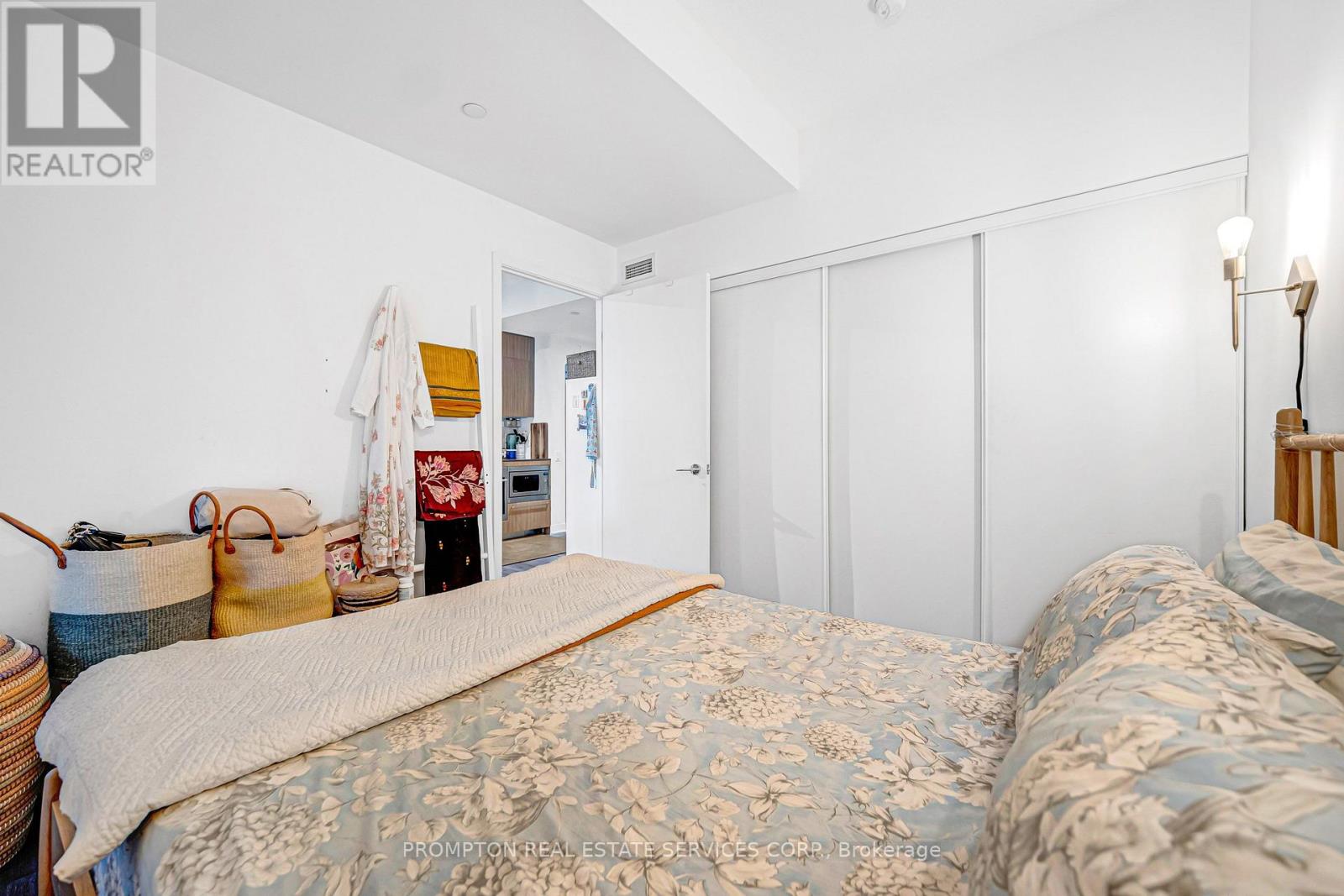 208 - 90 Queens Wharf Road, Toronto, Ontario  M5V 0E6 - Photo 23 - C13758050