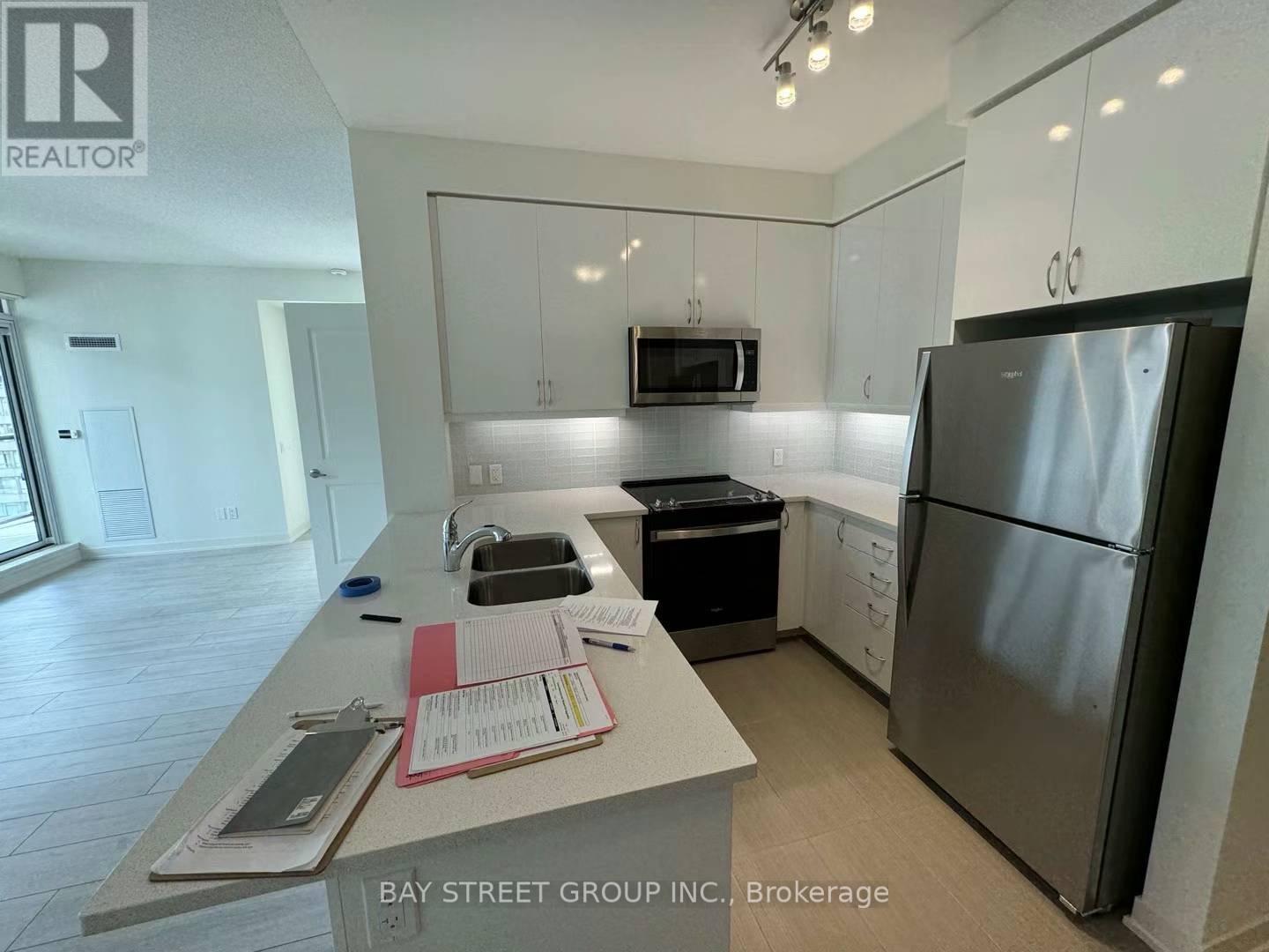1006 - 4955 Yonge Street, Toronto, Ontario  M2N 0L8 - Photo 2 - C13758058