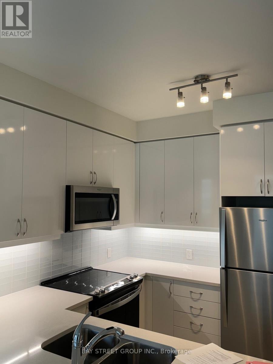1006 - 4955 Yonge Street, Toronto, Ontario  M2N 0L8 - Photo 3 - C13758058