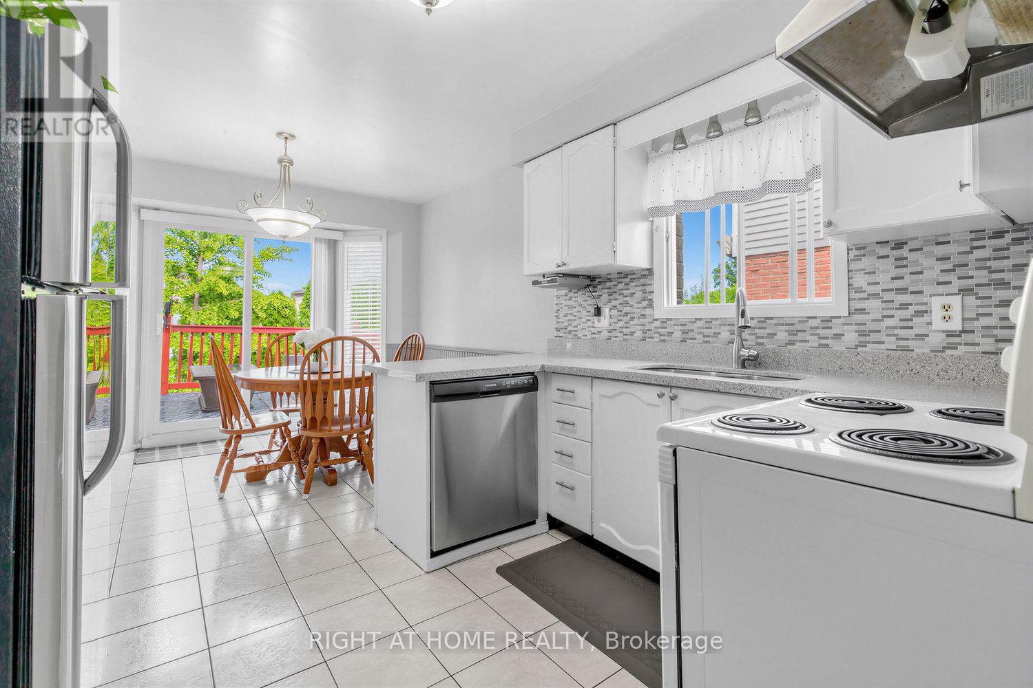 1507 Woodruff Crescent, Pickering, Ontario  L1V 3S5 - Photo 16 - E13758004