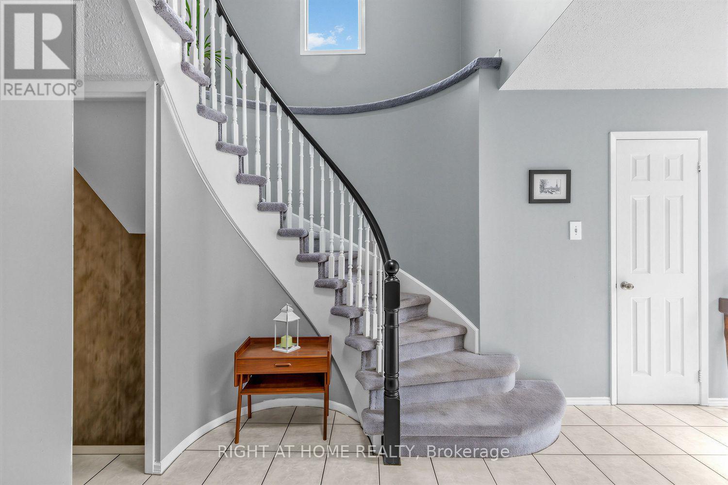 1507 Woodruff Crescent, Pickering, Ontario  L1V 3S5 - Photo 6 - E13758004