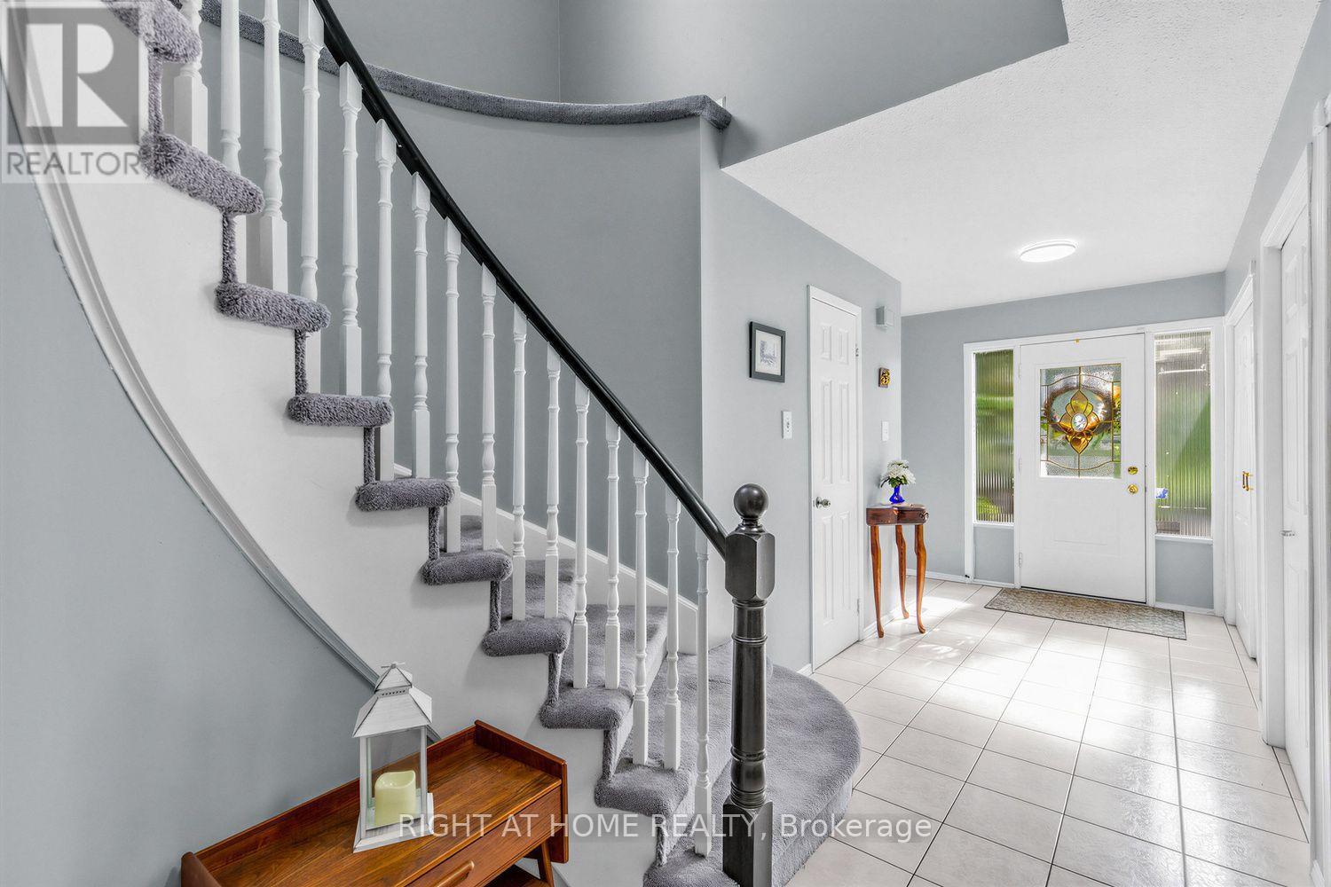 1507 Woodruff Crescent, Pickering, Ontario  L1V 3S5 - Photo 7 - E13758004