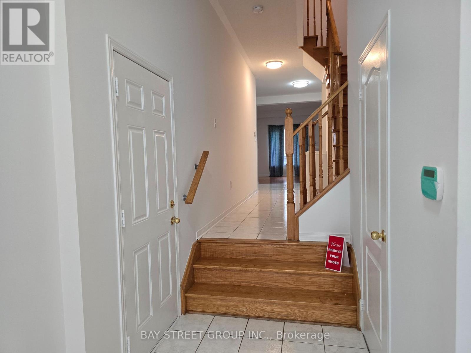 88 Dairy Drive, Toronto, Ontario  M1L 0E9 - Photo 2 - E13758054