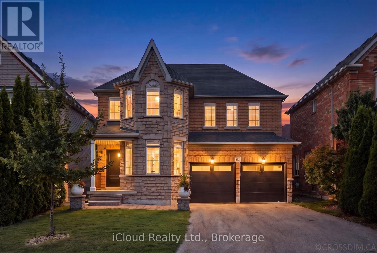 60 TUSCANA BOULEVARD, Vaughan, Ontario