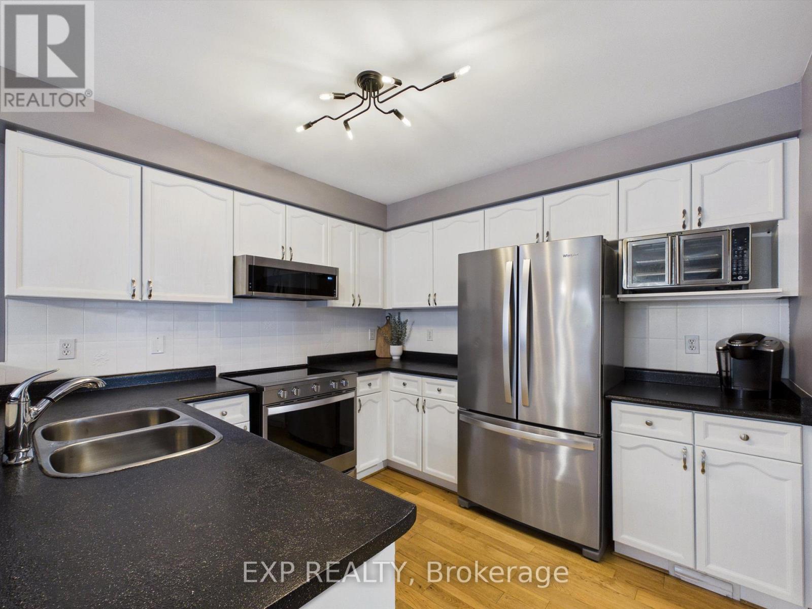 23 Mckenzie Crescent, Barrie, Ontario  L4N 5R5 - Photo 12 - S13758062
