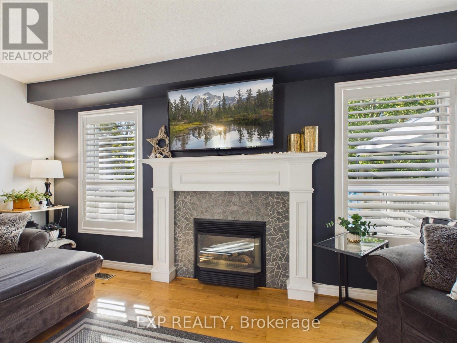 23 Mckenzie Crescent, Barrie, Ontario  L4N 5R5 - Photo 6 - S13758062