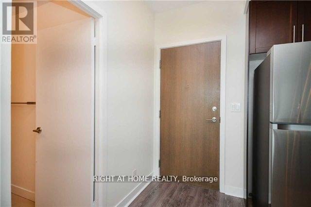 1610 - 3985 Grand Park Drive, Mississauga, Ontario  L5B 0H8 - Photo 3 - W13758010