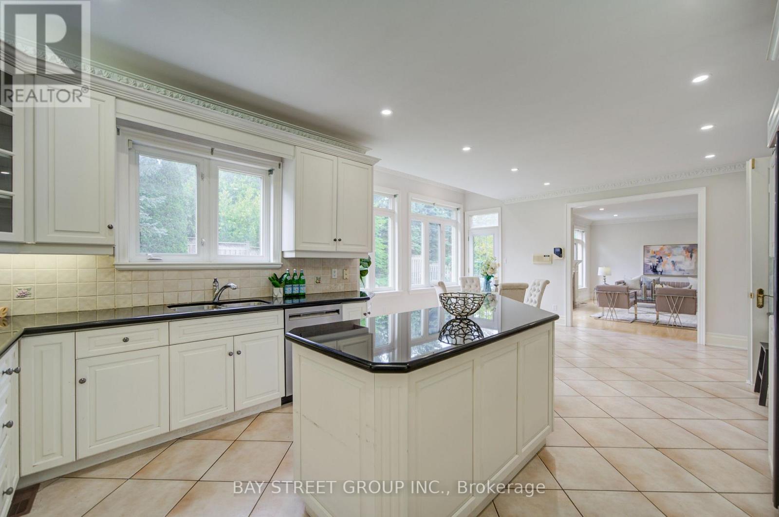 58 Bowan Court, Toronto, Ontario  M2K 3A7 - Photo 16 - C13748120