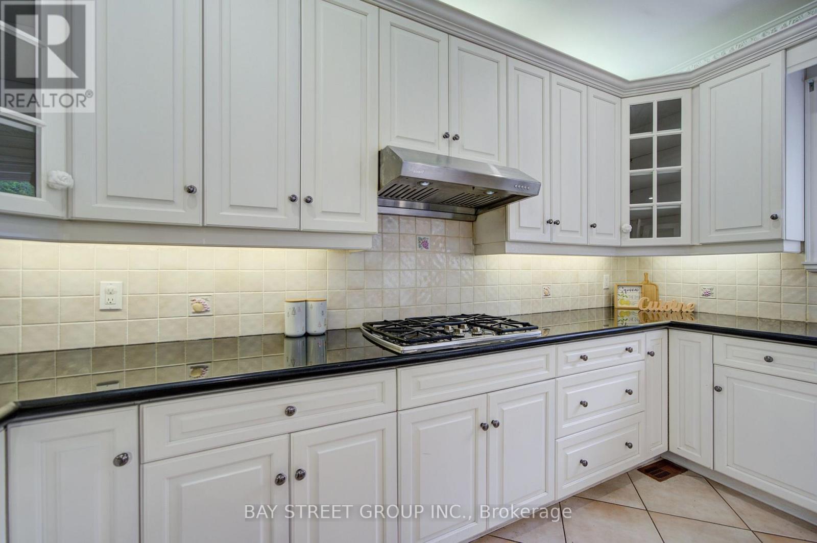 58 Bowan Court, Toronto, Ontario  M2K 3A7 - Photo 17 - C13748120