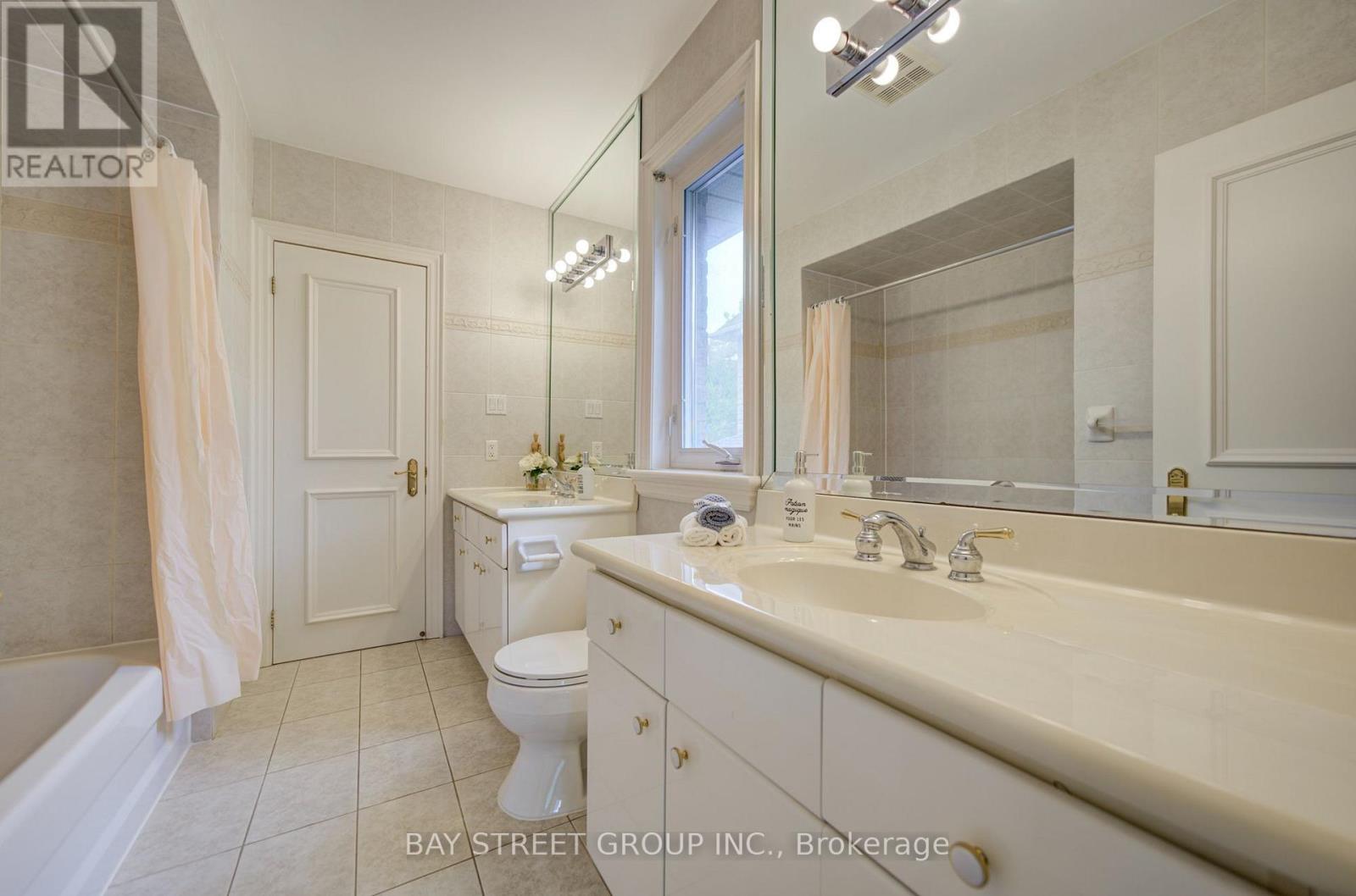 58 Bowan Court, Toronto, Ontario  M2K 3A7 - Photo 34 - C13748120
