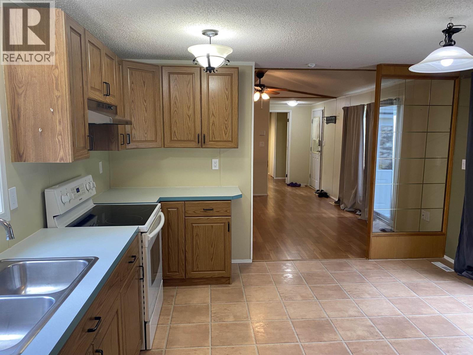 3061 Thee Court, Prince George, British Columbia  V2K 5B5 - Photo 5 - R3161901