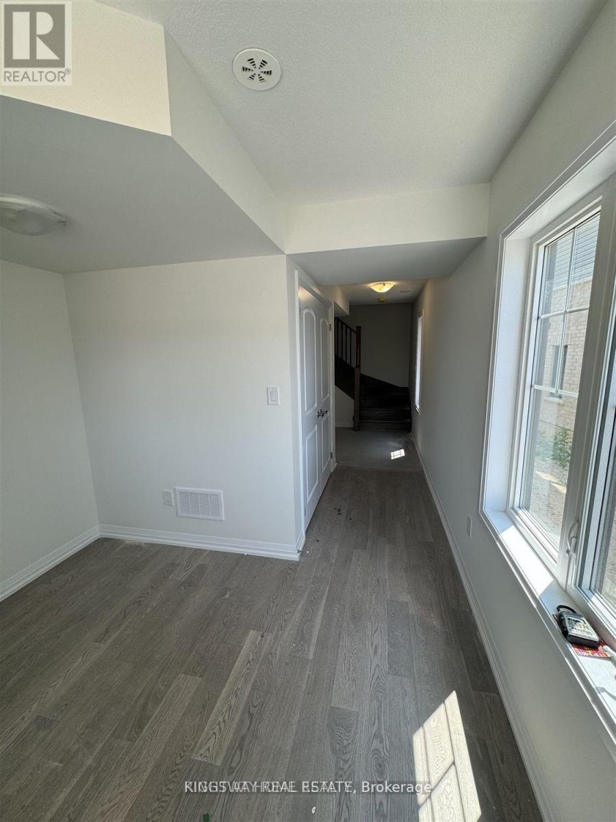 27 Central Market Drive, Haldimand, Ontario  N3W 0J3 - Photo 11 - X13758020