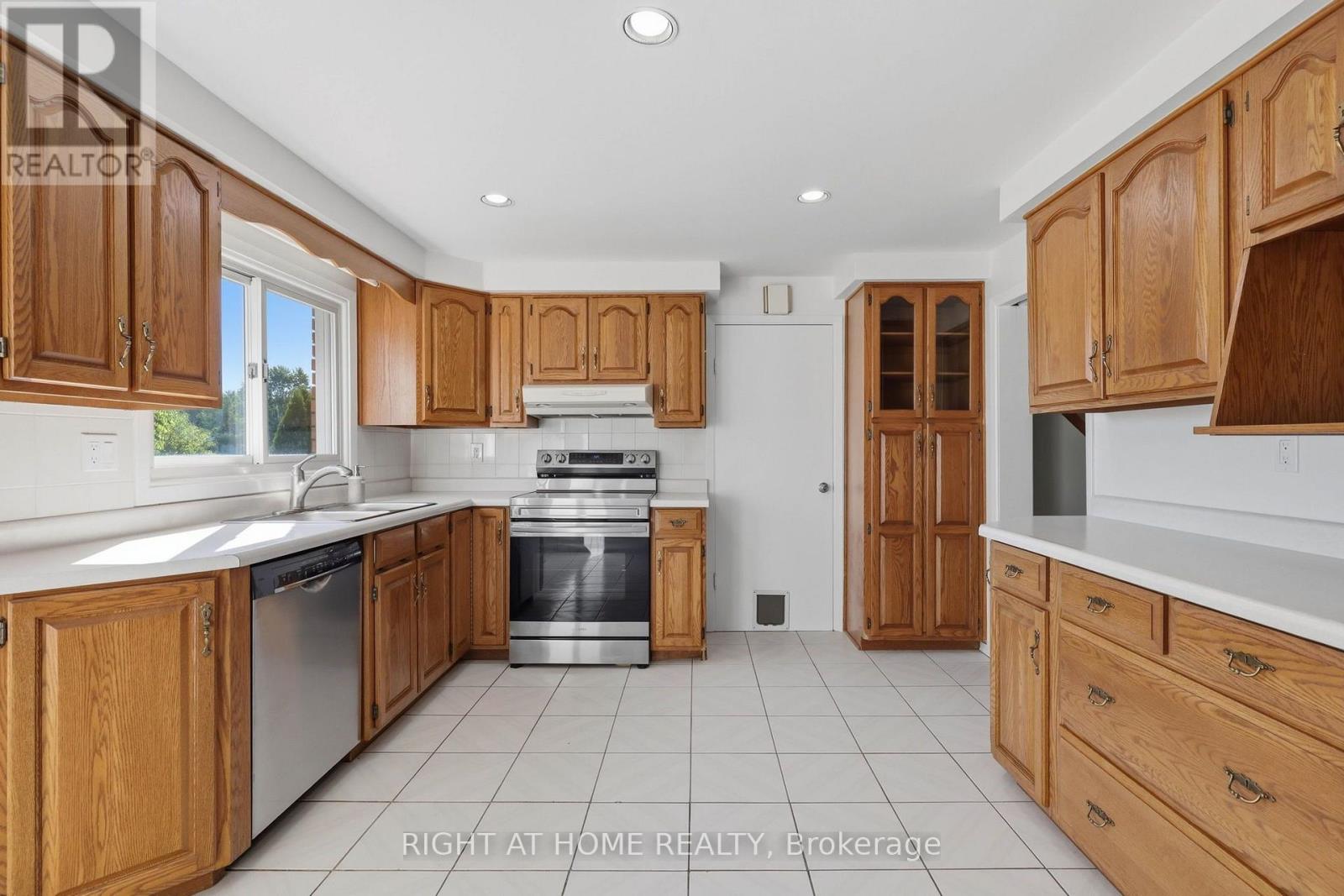 724 Notre Dame Drive, London South, Ontario  N6J 3B6 - Photo 14 - X13758072