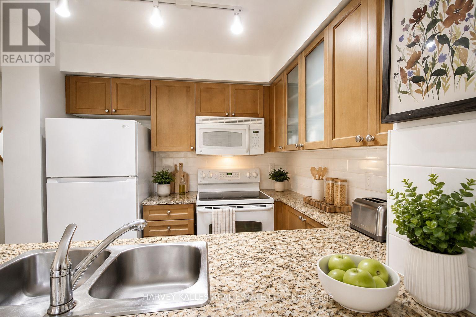 707 - 761 Bay Street S, Toronto, Ontario  M5G 2R2 - Photo 9 - C13758074