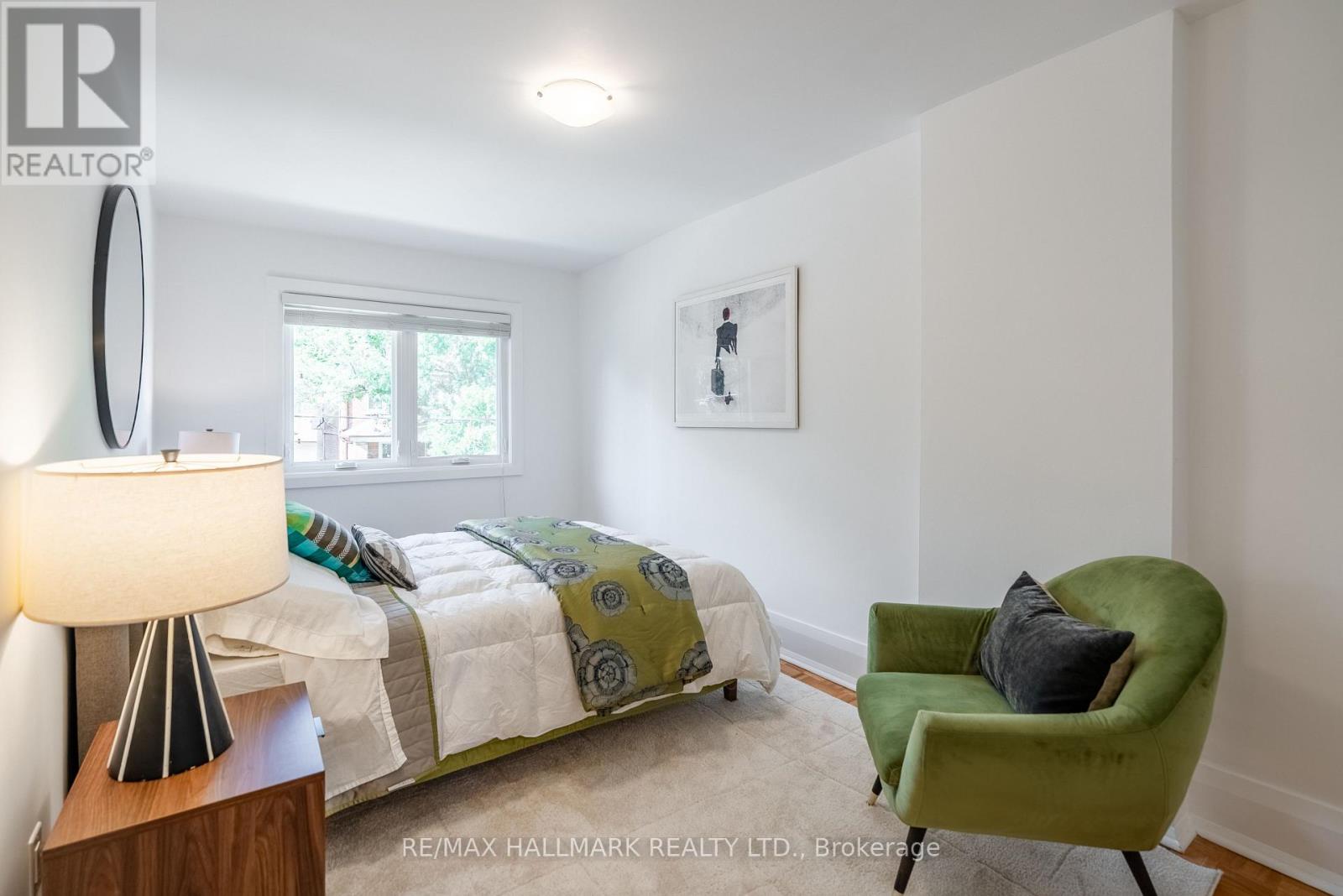397 Strathmore Boulevard, Toronto, Ontario  M4C 1N6 - Photo 10 - E13758078