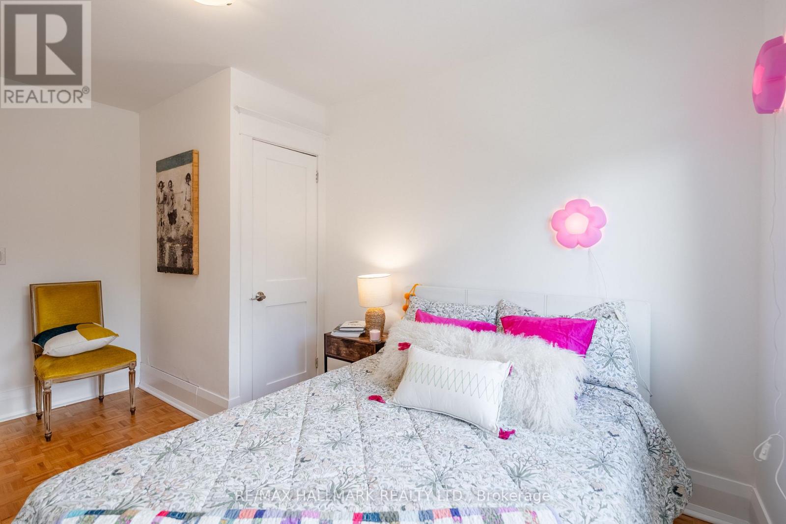 397 Strathmore Boulevard, Toronto, Ontario  M4C 1N6 - Photo 12 - E13758078