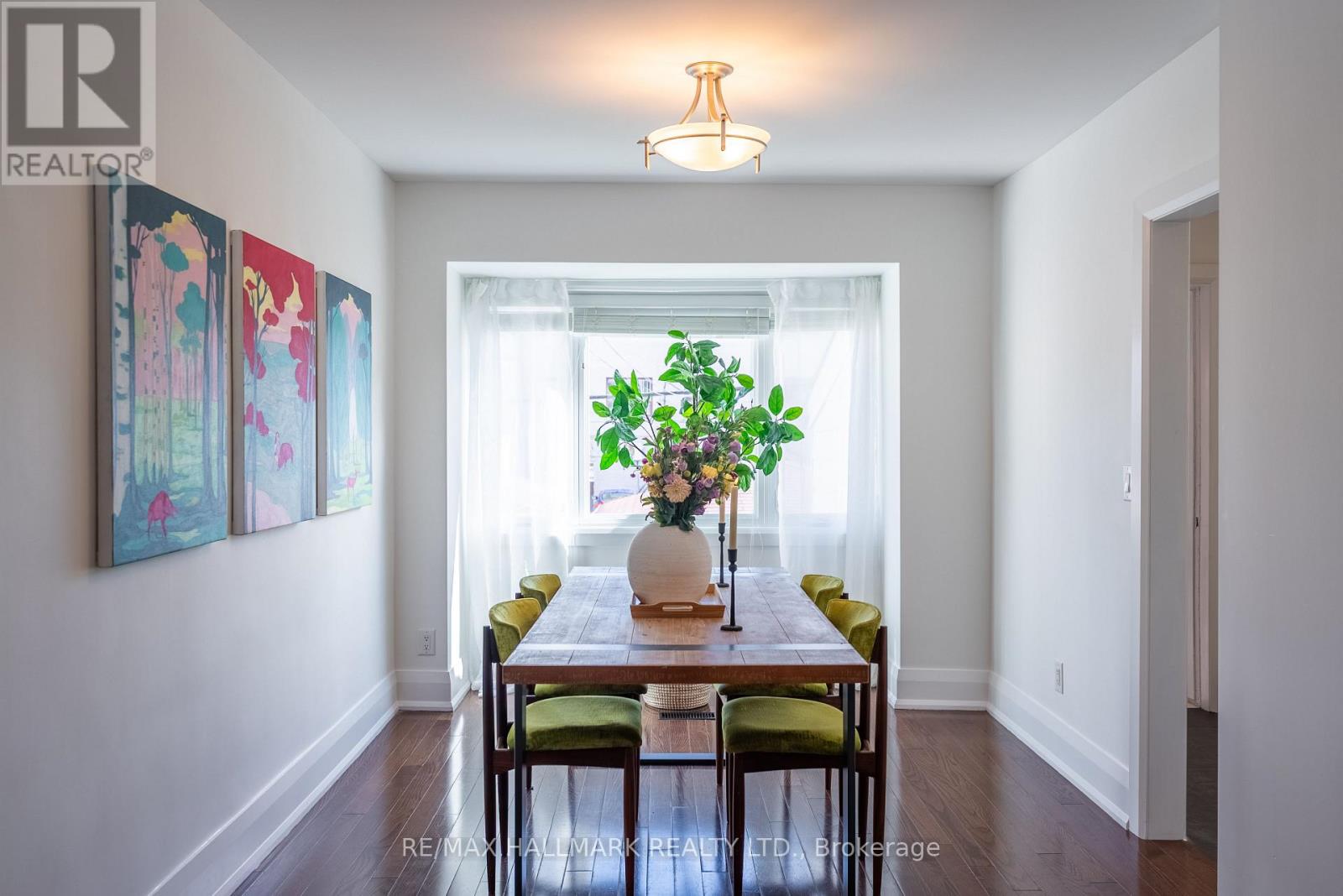 397 Strathmore Boulevard, Toronto, Ontario  M4C 1N6 - Photo 9 - E13758078