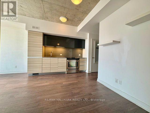 709 - 1238 Dundas Street E, Toronto, Ontario  M4M 0C6 - Photo 9 - E13758080