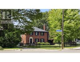 10 QUEENS AVENUE, Toronto, Ontario