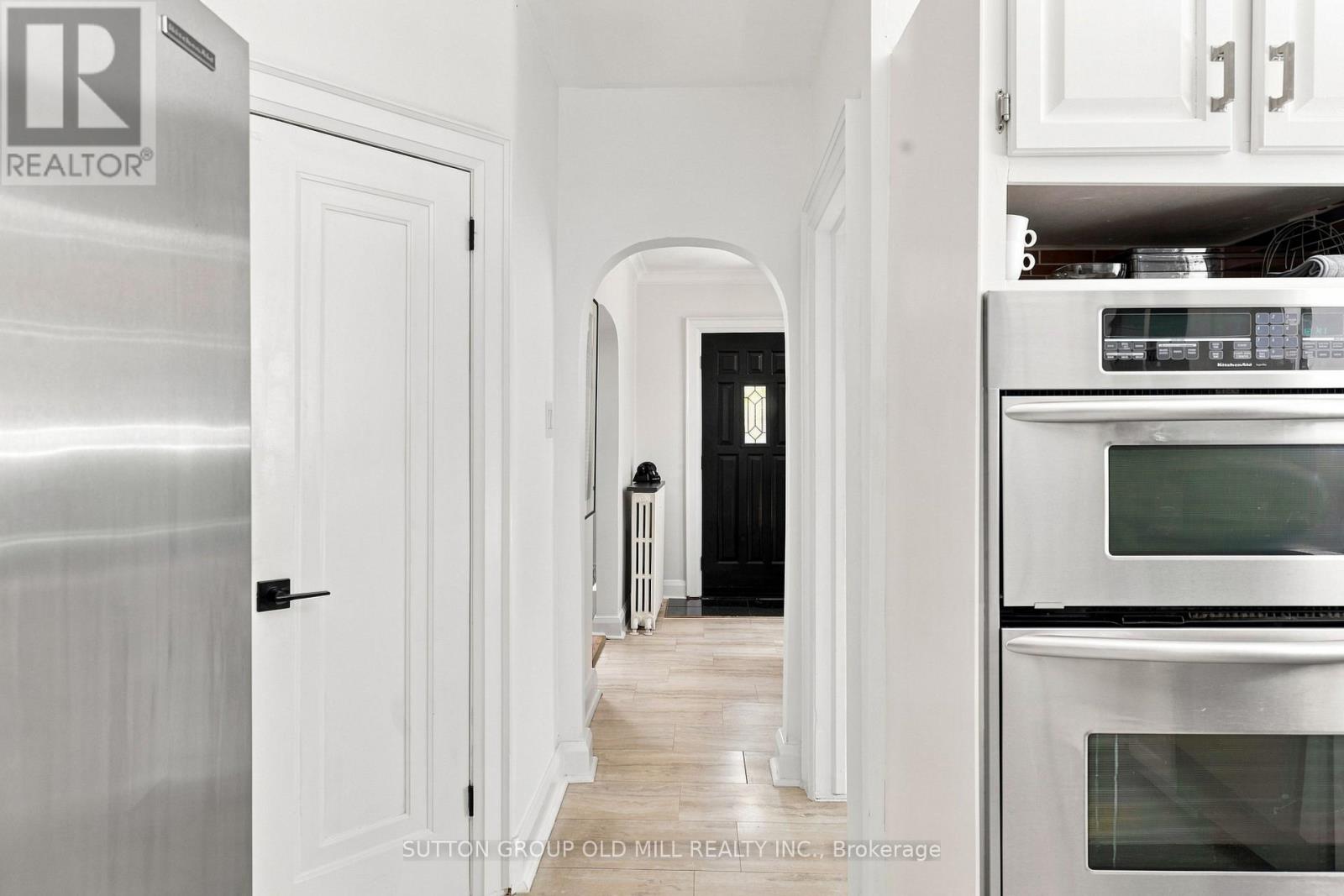 10 Queens Avenue, Toronto, Ontario  M8V 2N1 - Photo 13 - W13758096