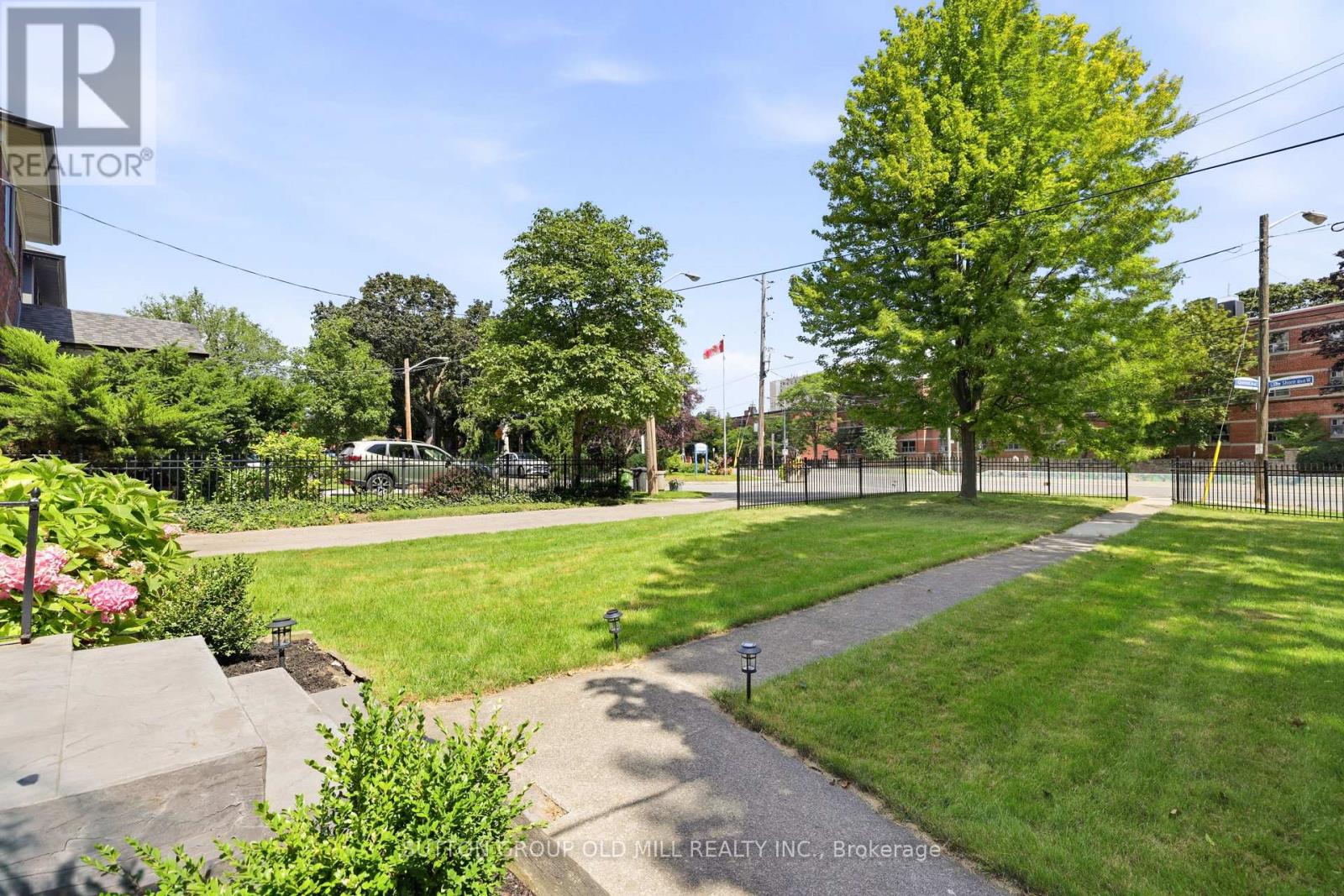 10 Queens Avenue, Toronto, Ontario  M8V 2N1 - Photo 43 - W13758096