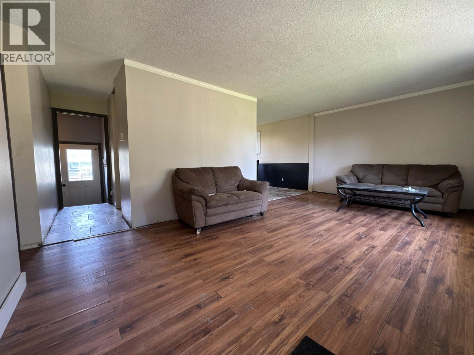 9707 Willow Road, Fort St. John, British Columbia  V1J 8A5 - Photo 2 - R3162503