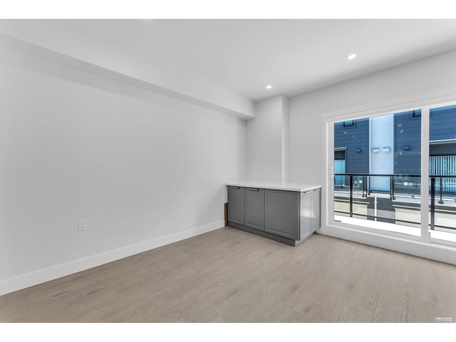 180 2277 Oak Meadows Drive, Surrey, British Columbia  V3Z 0W6 - Photo 10 - R3158992