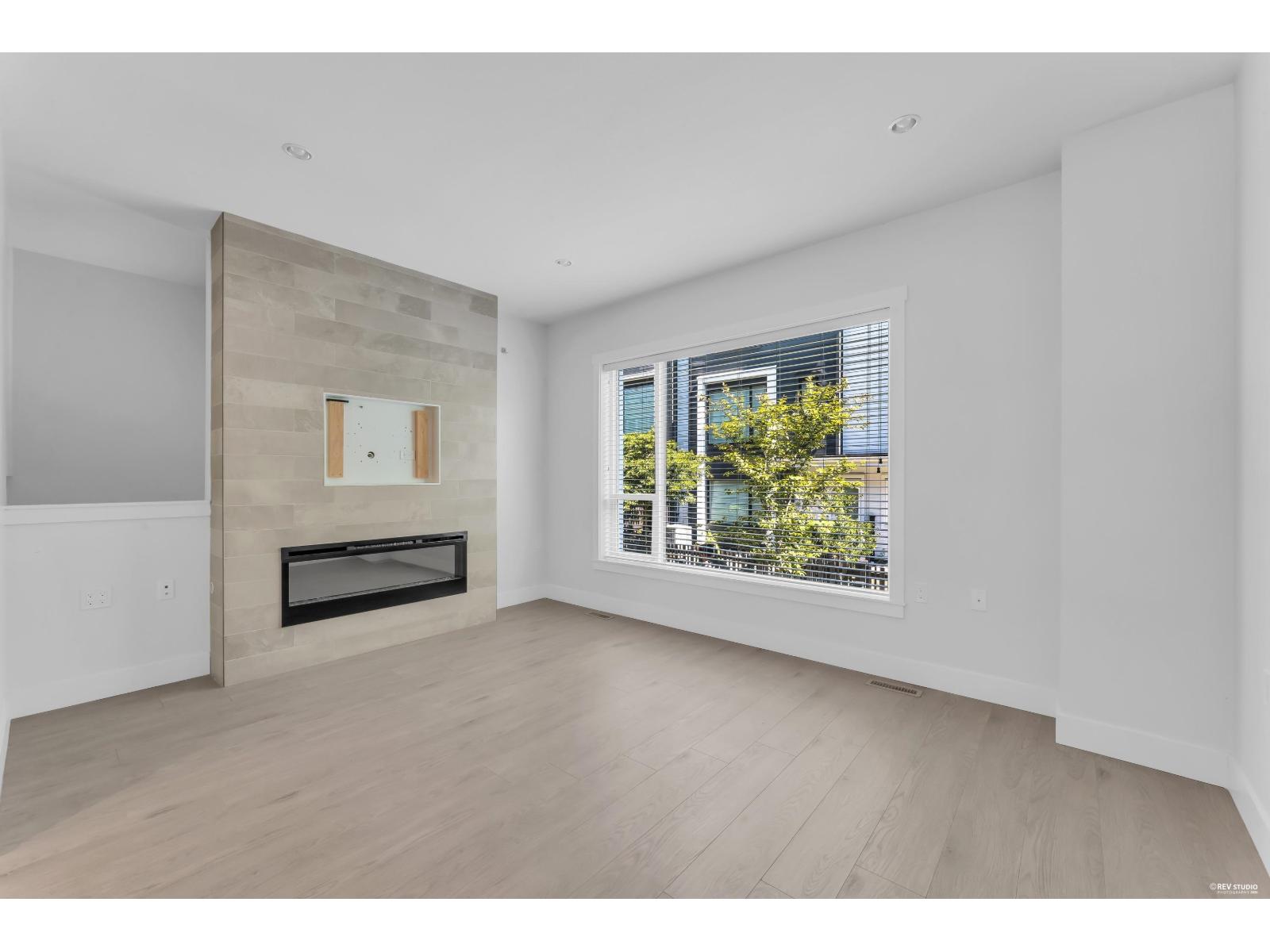 180 2277 Oak Meadows Drive, Surrey, British Columbia  V3Z 0W6 - Photo 6 - R3158992