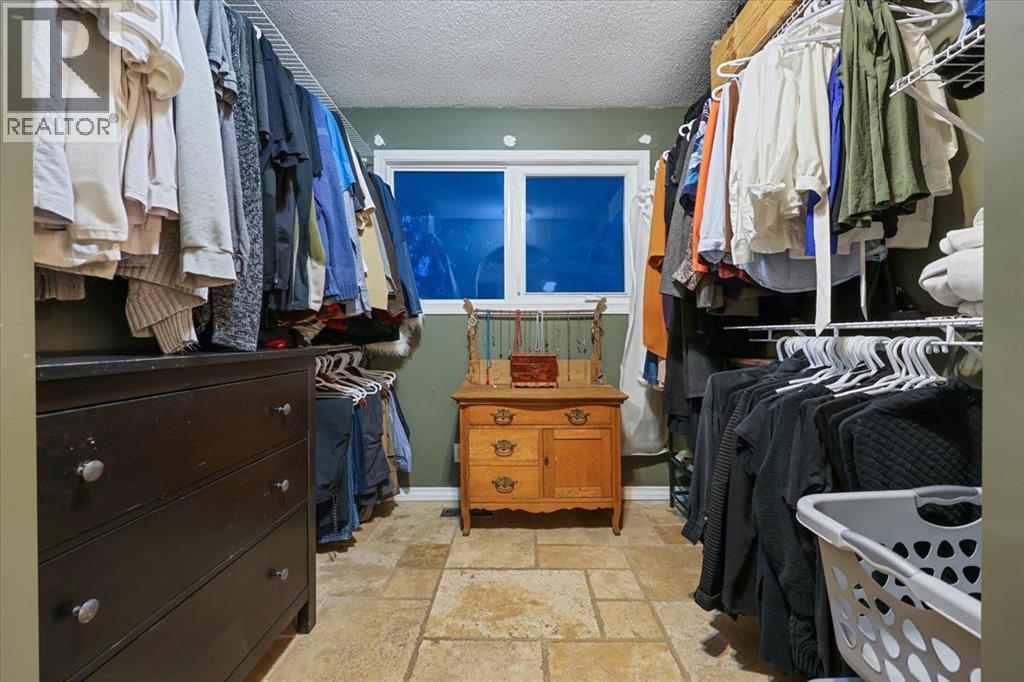 363 Queensland Drive SE, Calgary, Alberta  T2J 4G3 - Photo 27 - A2342719