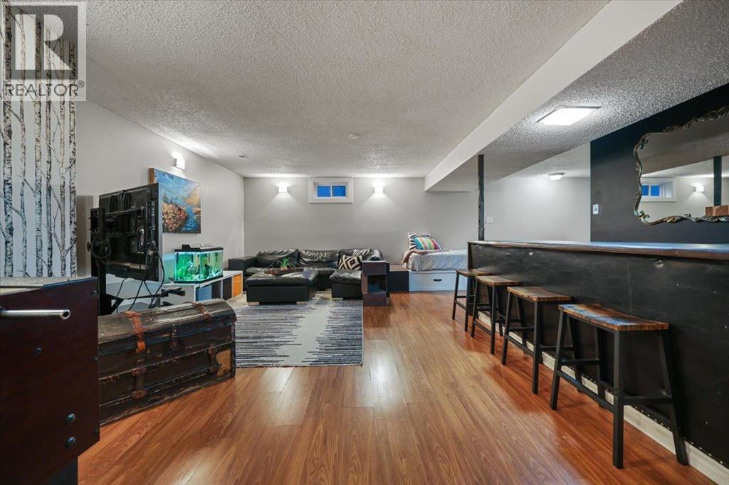 363 Queensland Drive SE, Calgary, Alberta  T2J 4G3 - Photo 29 - A2342719