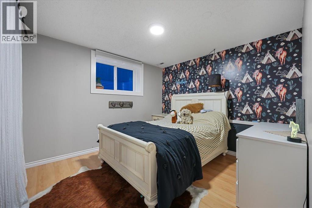 363 Queensland Drive SE, Calgary, Alberta  T2J 4G3 - Photo 35 - A2342719