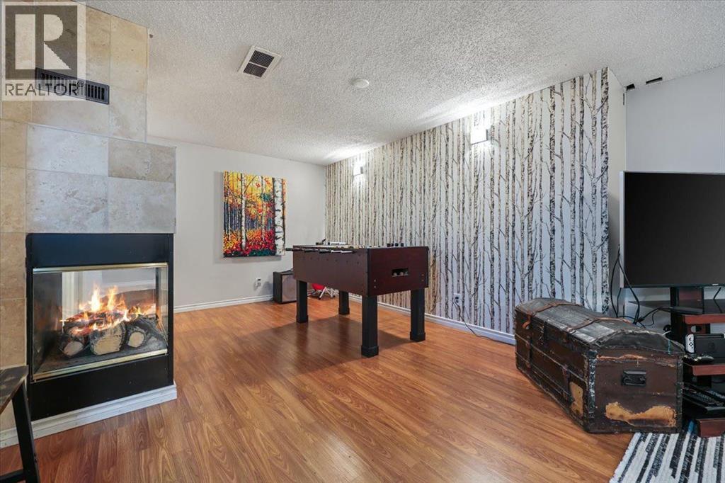363 Queensland Drive SE, Calgary, Alberta  T2J 4G3 - Photo 33 - A2342719