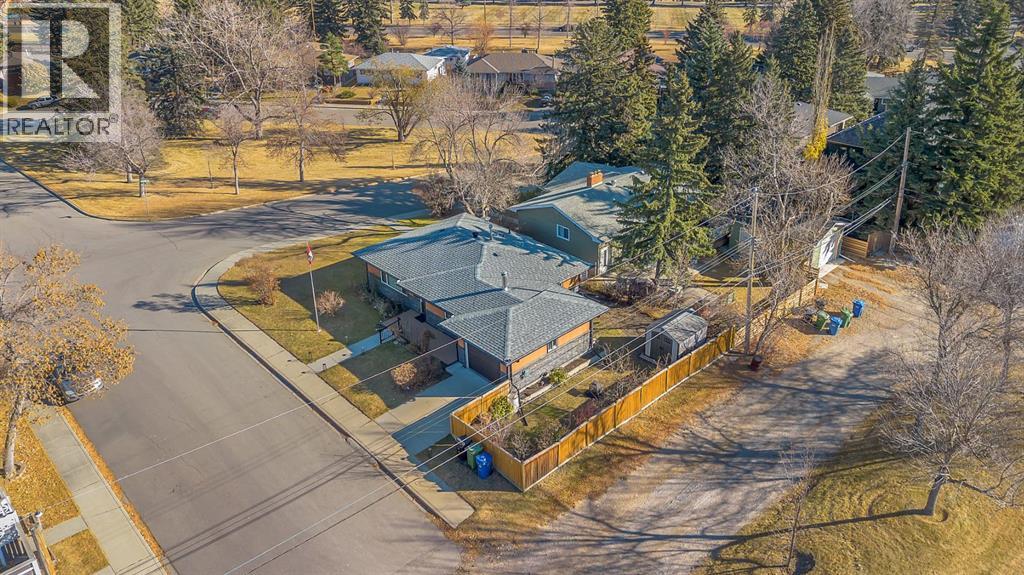 3 Cardiff Drive NW, Calgary, Alberta  T2K 1R4 - Photo 43 - A2343161