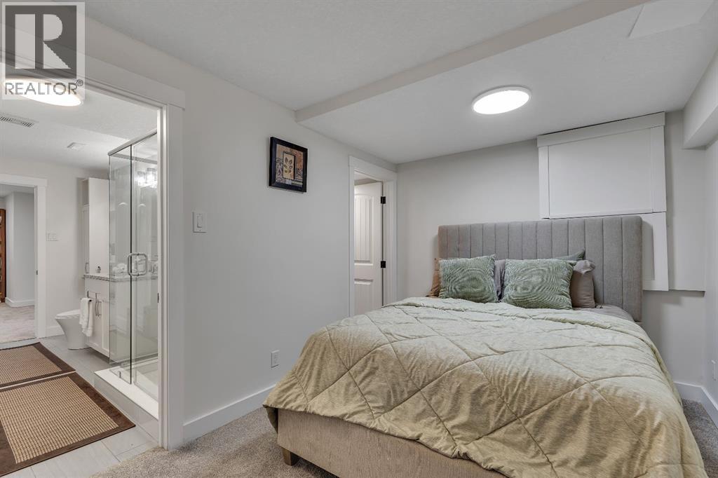 3 Cardiff Drive NW, Calgary, Alberta  T2K 1R4 - Photo 40 - A2343161