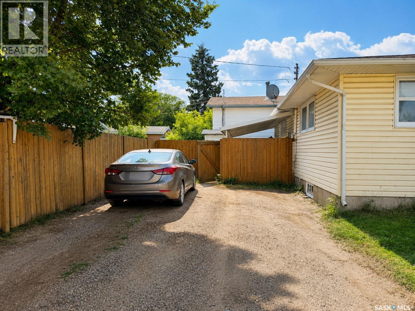 1438 D Avenue N, Saskatoon, Saskatchewan  S7L 1P4 - Photo 25 - SK047917