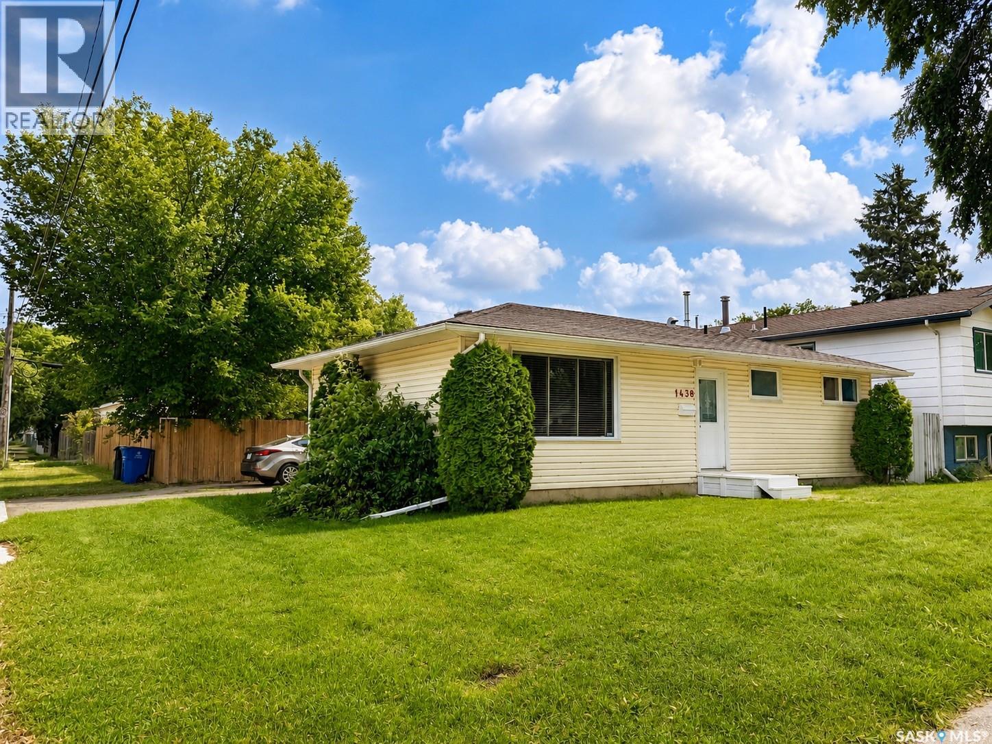 1438 D Avenue N, Saskatoon, Saskatchewan  S7L 1P4 - Photo 4 - SK047917